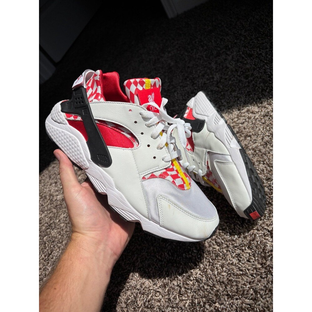 Nike Air Huarache Premium QS 'Liverpool FC' Men's Size 11 (DN5080-100)
